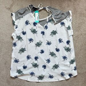 Chic Floral Women's Blouse in Blue and Gray